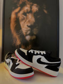 Air Jordan 1 Low “Black White Red”